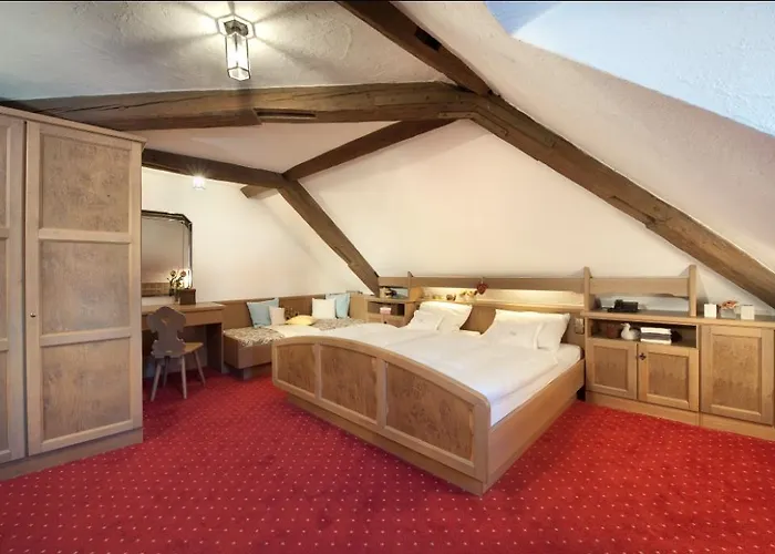 Hotel Zum Weissen Lamm 3*