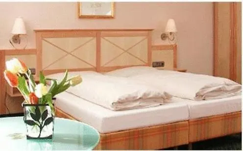 Hotel Zum Weissen Lamm Sommerach