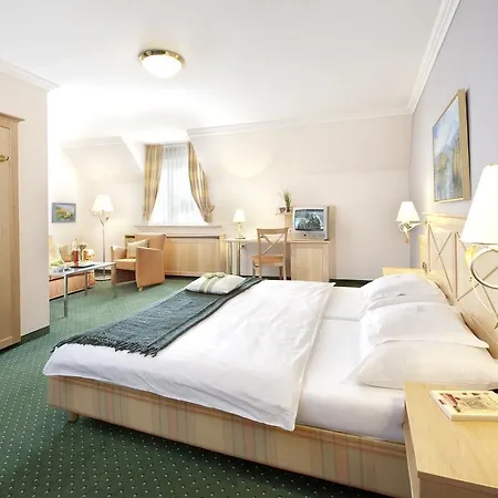 Hotel Zum Weissen Lamm 3*